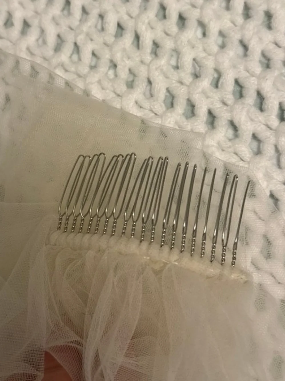 Elegant 2 Tier Catheral Long Veil in EUC, including nib bridal vail weights 32ct